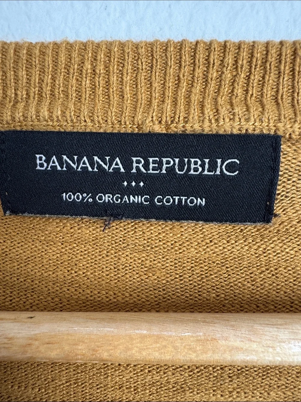 Banana Republic Men’s Organic Cotton Crewneck Sweater Mustard Gold Size L